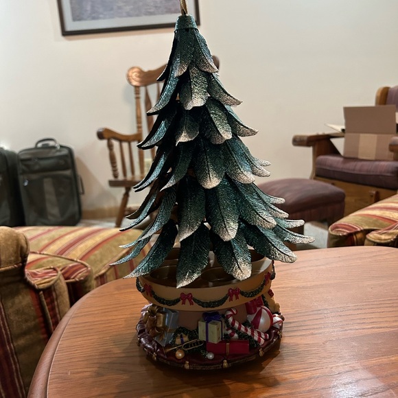 Retire PartyLite Christmas Tree Excellent condition! - Picture 10 of 15